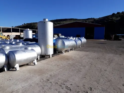 Citerne d'eau , gazoil , tractable