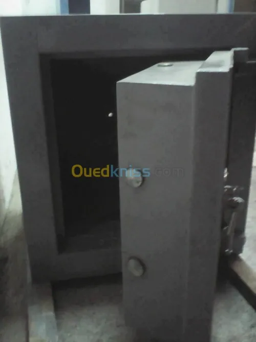 fabrication vente ouverture coffre et Serrures 24/24