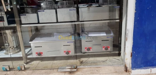 FRITEUSE,PRESSE PANINI,PLAQUE GRILLADE