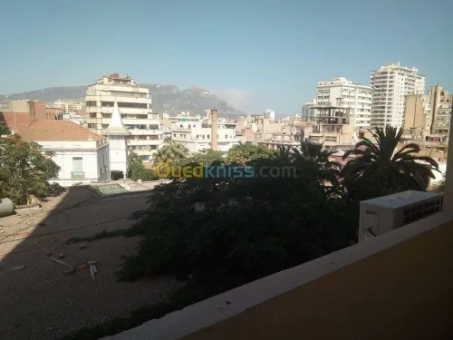 Location Appartement F4 Oran Oran