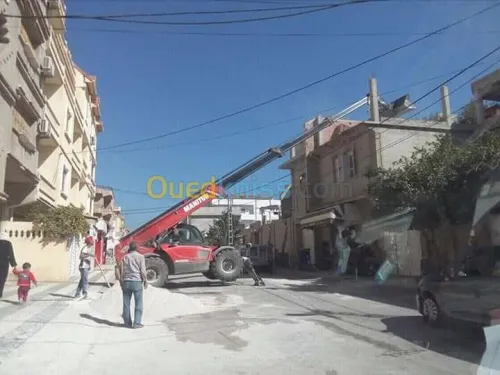 بحث عن عمل سائق clarck telescopique