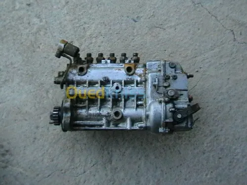 pompe injection engin