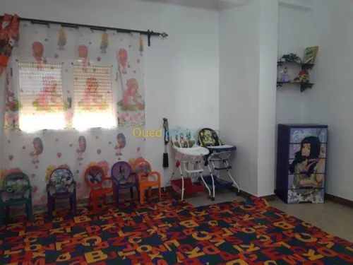 Garder des enfants âgés de 3 mois 2ans