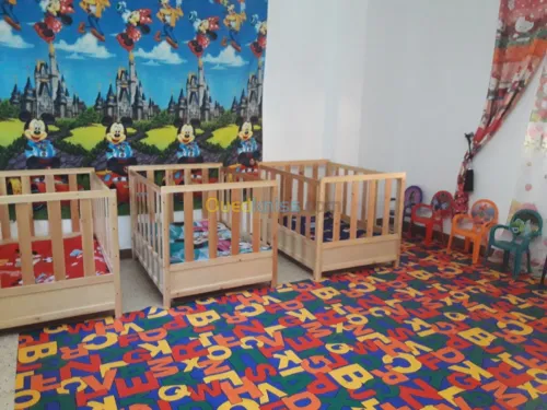 Garder des enfants âgés de 3 mois 2ans