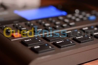 boite a rythme ALESIS SR-18 