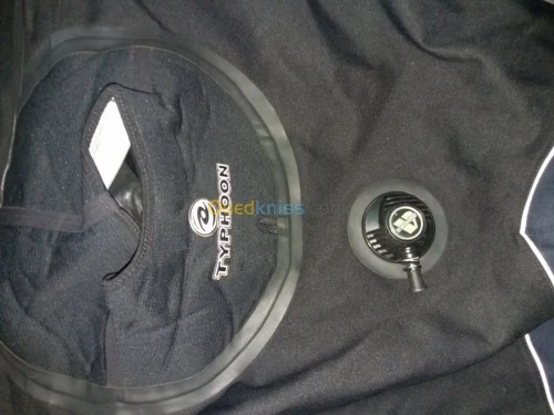 tenu plongée etanche typhoon