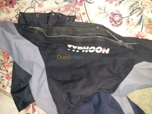 tenu plongée etanche typhoon