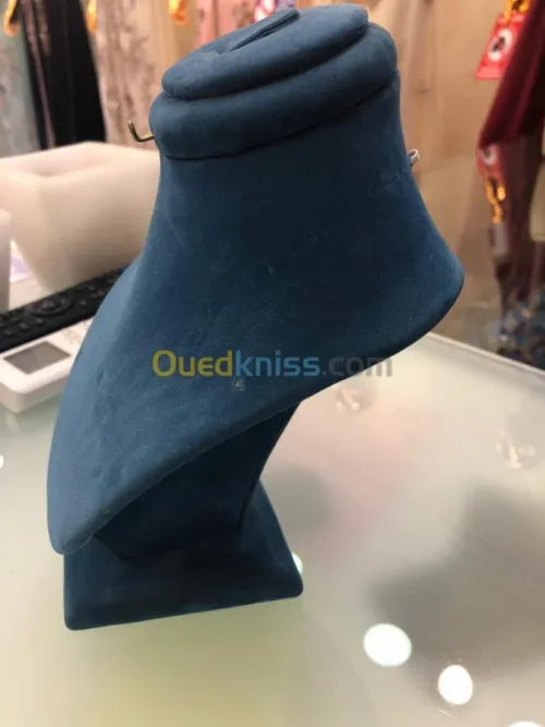 mannequin pour bijoux