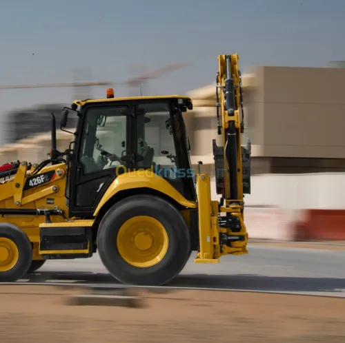 CATERPILLAR Retrochargeur 426F2