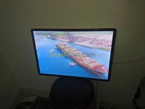 لوحات اشهارية