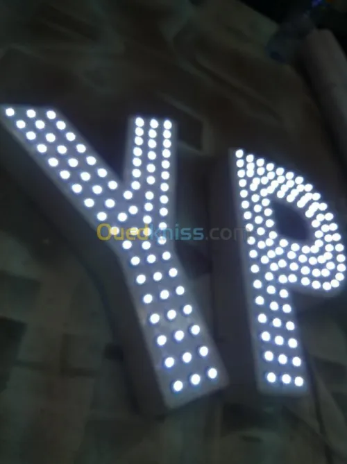 panneaux pub , enseigne lumineuse