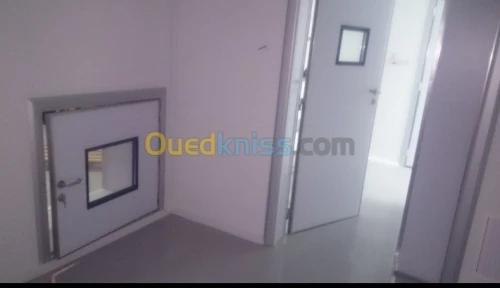 Porte pour l'industrie pharmaceutique