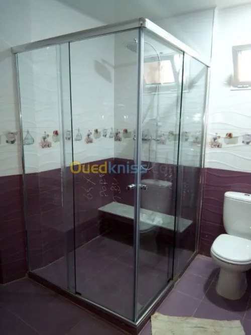 Cabine de douche en verre 