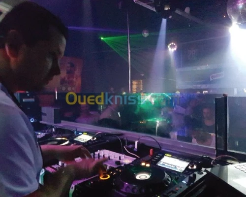 DJ