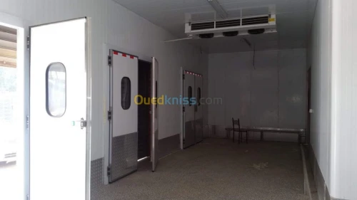 Vendre et montage des chambres froide