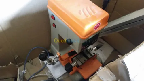 clé machine et Presse de matricullatio