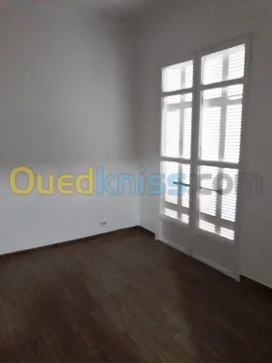 Location Appartement F4 Alger Hydra