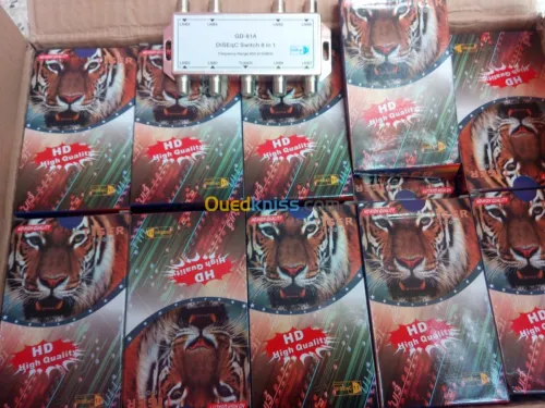 DiSEqC 1.1 Switch LNB 8 IN 1 / 8 SAT