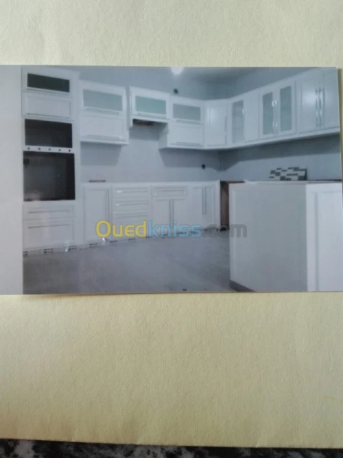 Cuisines/ Dressings/ Chambres/ Portes 