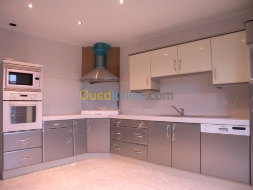 Cuisines/ Dressings/ Chambres/ Portes 