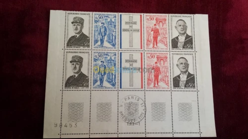 Lot de 316 Timbres 