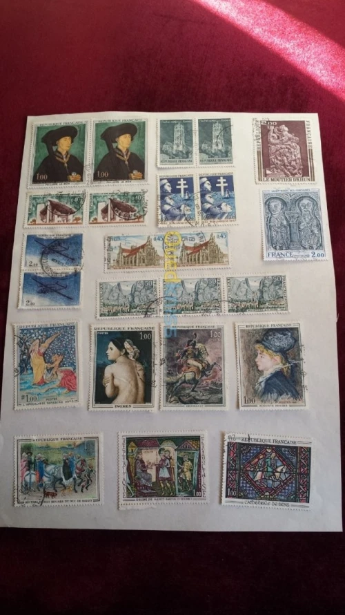 Lot de 316 Timbres 