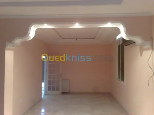 Decoration en platre et placoplatre