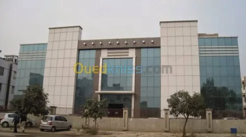 Alucobond. Mure rédou
