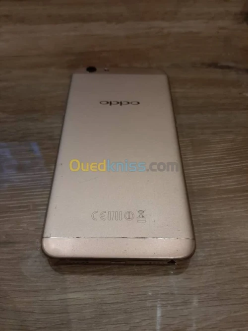 Oppo F1s