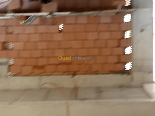 SERVICE DANS LE DOMAINE DE CONSTRUC 