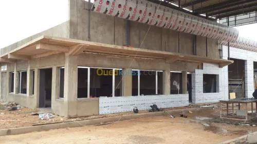 Revêtement en alucobond / murs rideaux