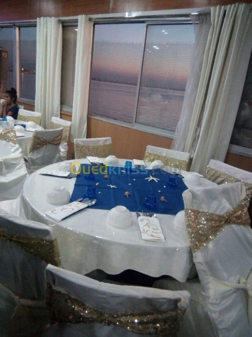 salle de dîner pour fête 