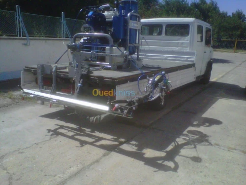 Machines de tracages des routes