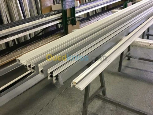 Séparation de bureau aluminium et plac