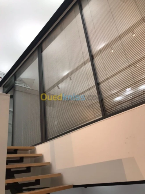 Séparation de bureau aluminium et plac