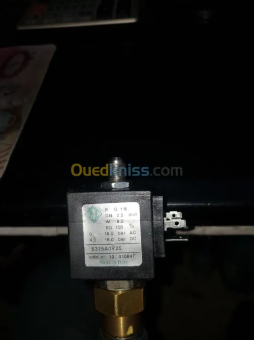 Compresseur à vis Gerbeur transpalette scie a sol damesauteuse poste a souder Tronçonneuse 