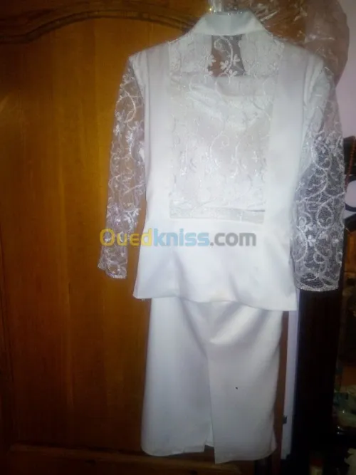 Tailleur blanche