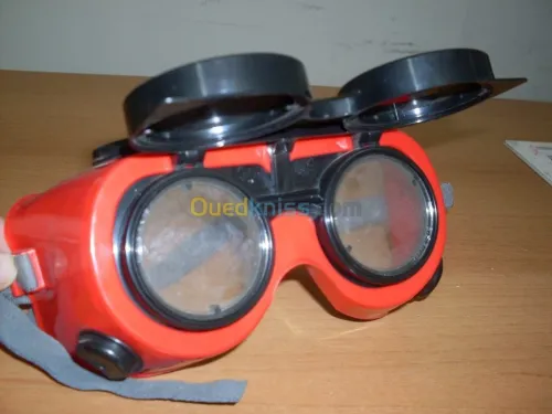 casquette + lunette + casque de sécuri