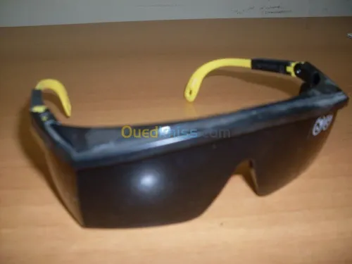 casquette + lunette + casque de sécuri