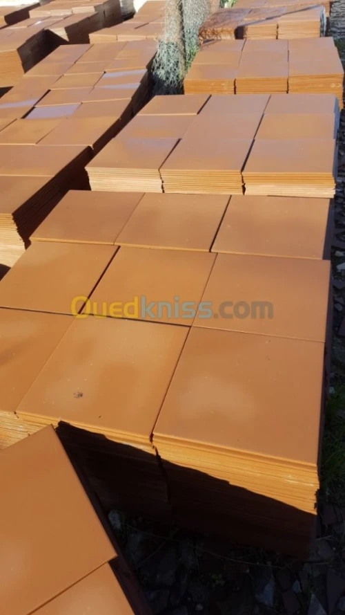 CARREAU SOL TERRASSE  EN  TERRE-CUITE