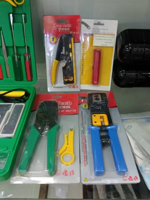 PINCE A SERTIR RJ45 ET RJ11