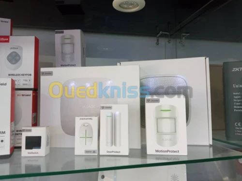 KIT CENTRALE AJAX (CETRALE+DETECTEUR+ILS+TELECOMMANDE+SIRENE EXT)