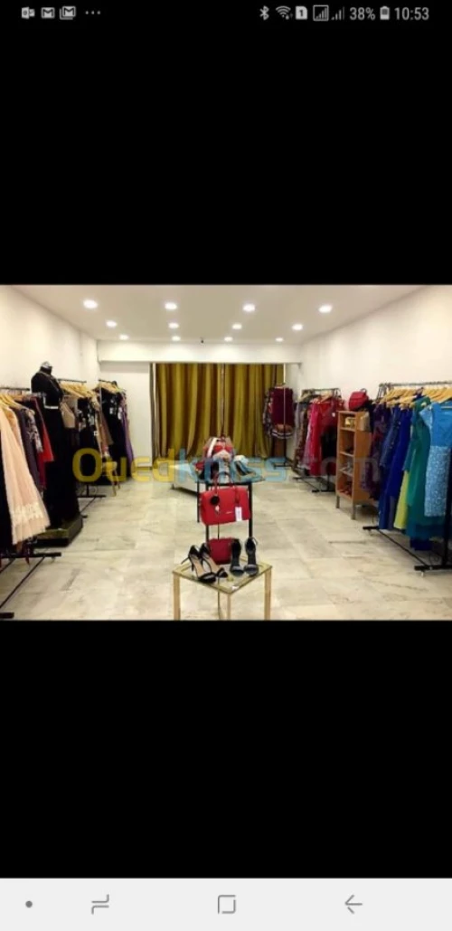 Portant vitrine mannequins 