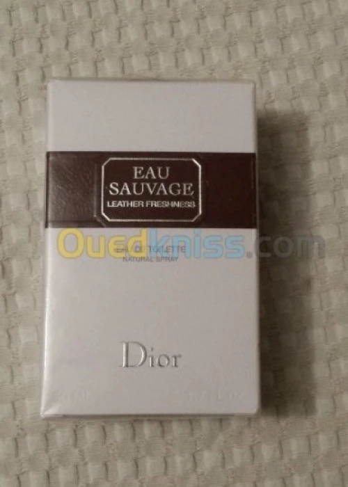 parfums originaux et testeur original dolge Gabbana oud Louis Vuitton Dior Armani Guerlain 