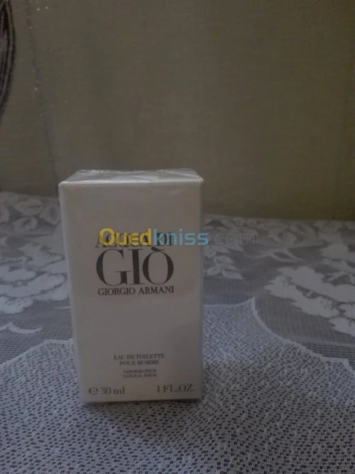 parfums originaux et testeur original dolge Gabbana oud Louis Vuitton Dior Armani Guerlain 