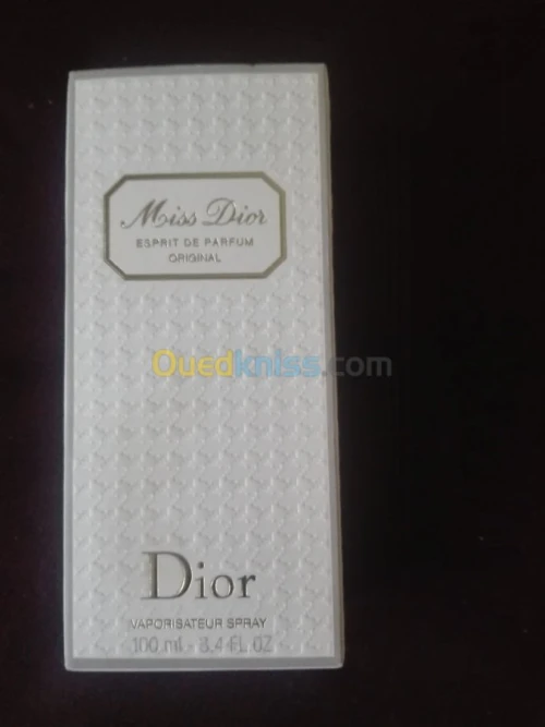 parfums originaux et testeur original dolge Gabbana oud Louis Vuitton Dior Armani Guerlain 