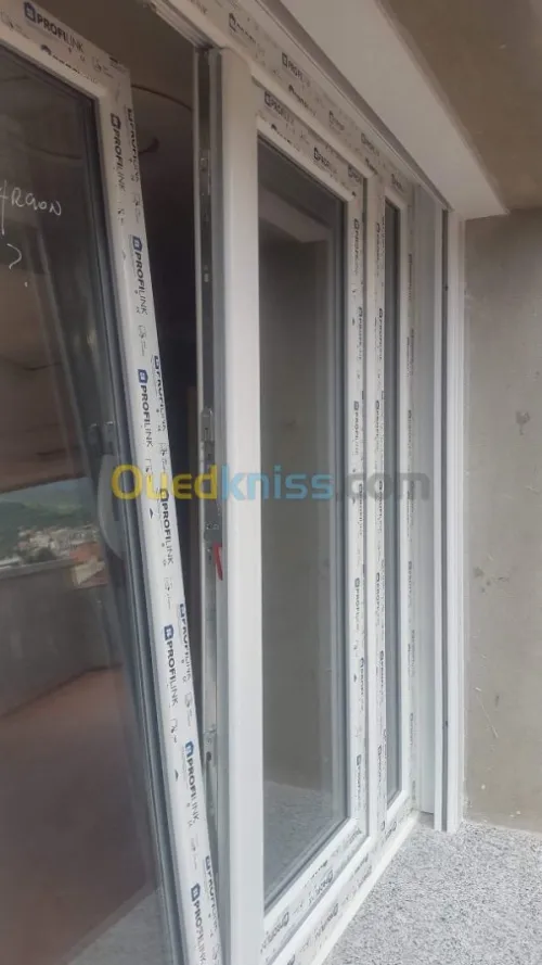  PVC système portes et fenêtres 