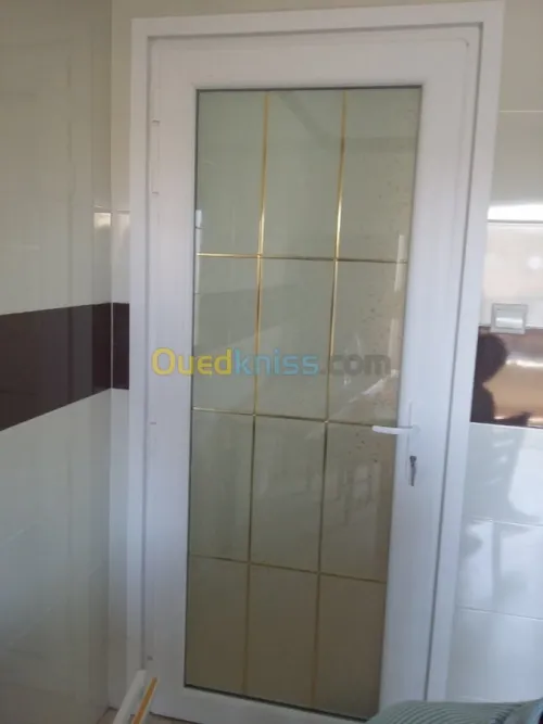  PVC système portes et fenêtres 