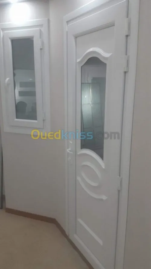  PVC système portes et fenêtres 