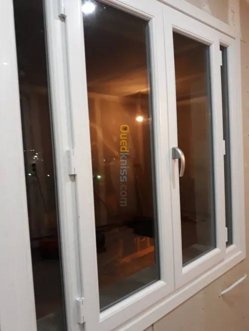  PVC système portes et fenêtres 
